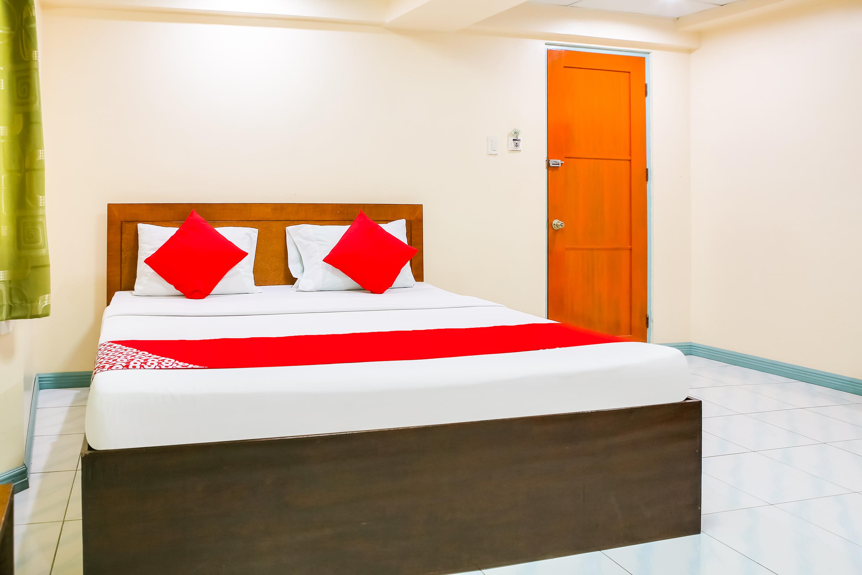 OYO 499 Le Pensione De San Jose Tagbilaran Extérieur photo
