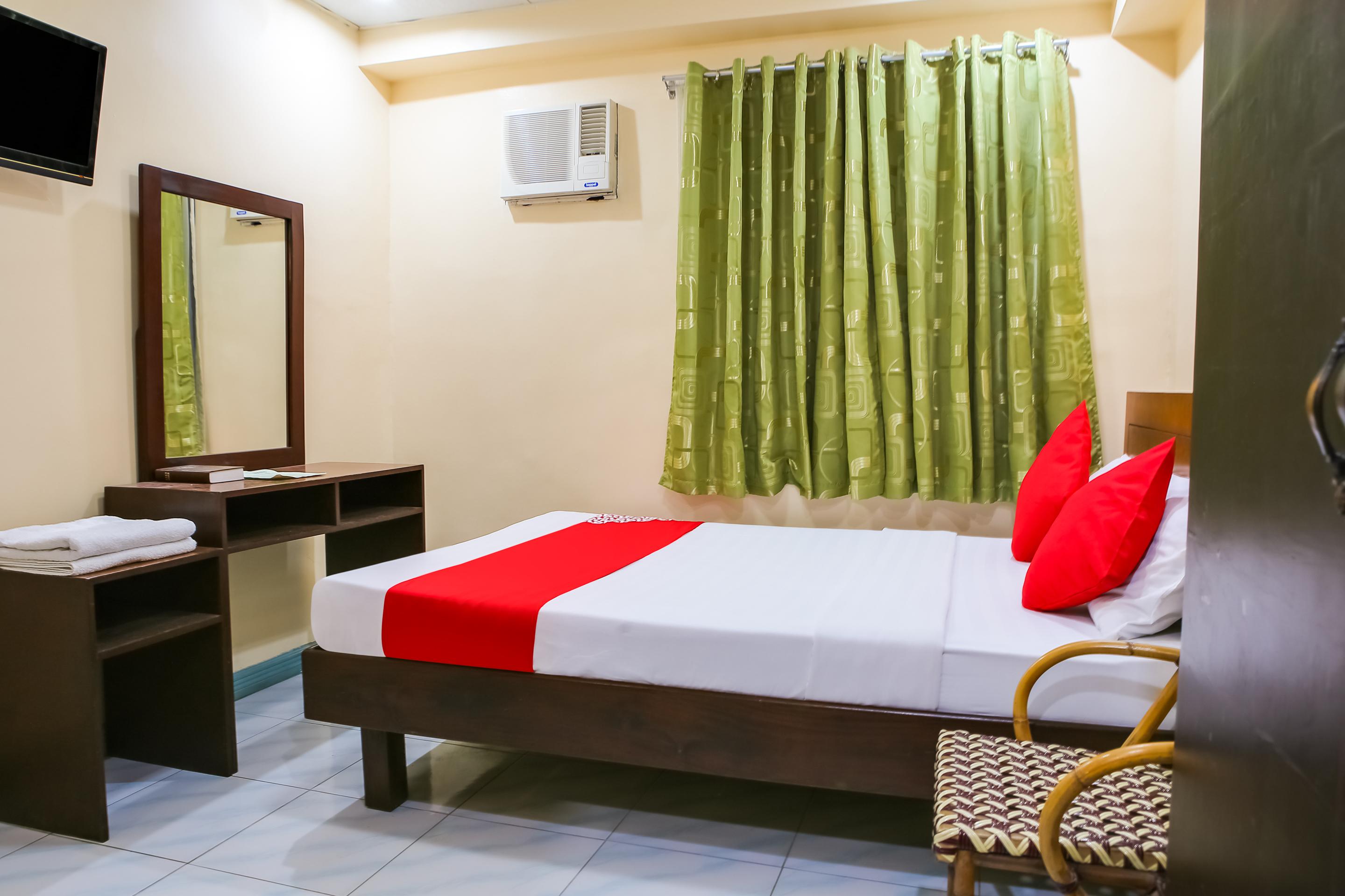 OYO 499 Le Pensione De San Jose Tagbilaran Extérieur photo
