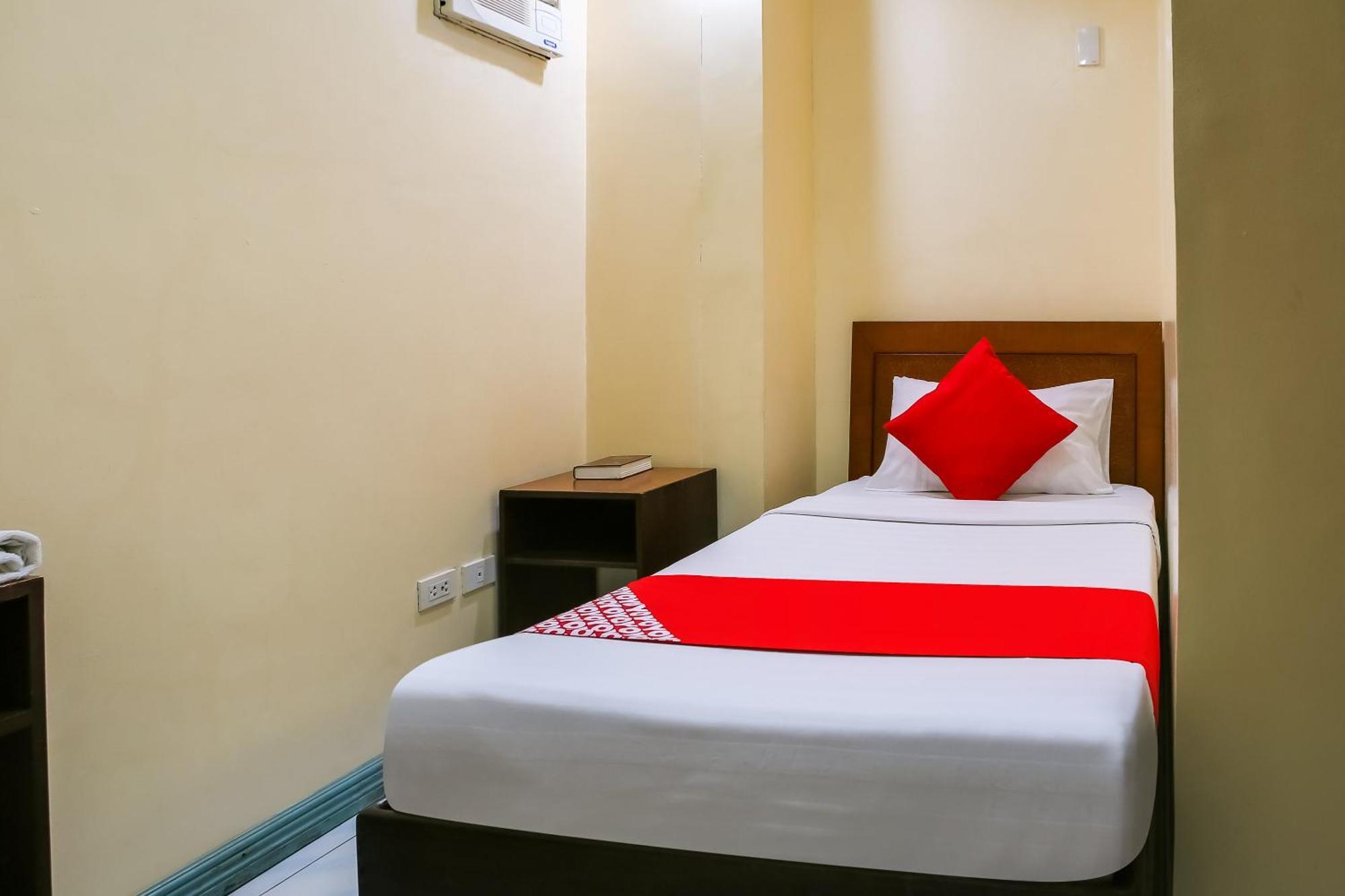 OYO 499 Le Pensione De San Jose Tagbilaran Extérieur photo
